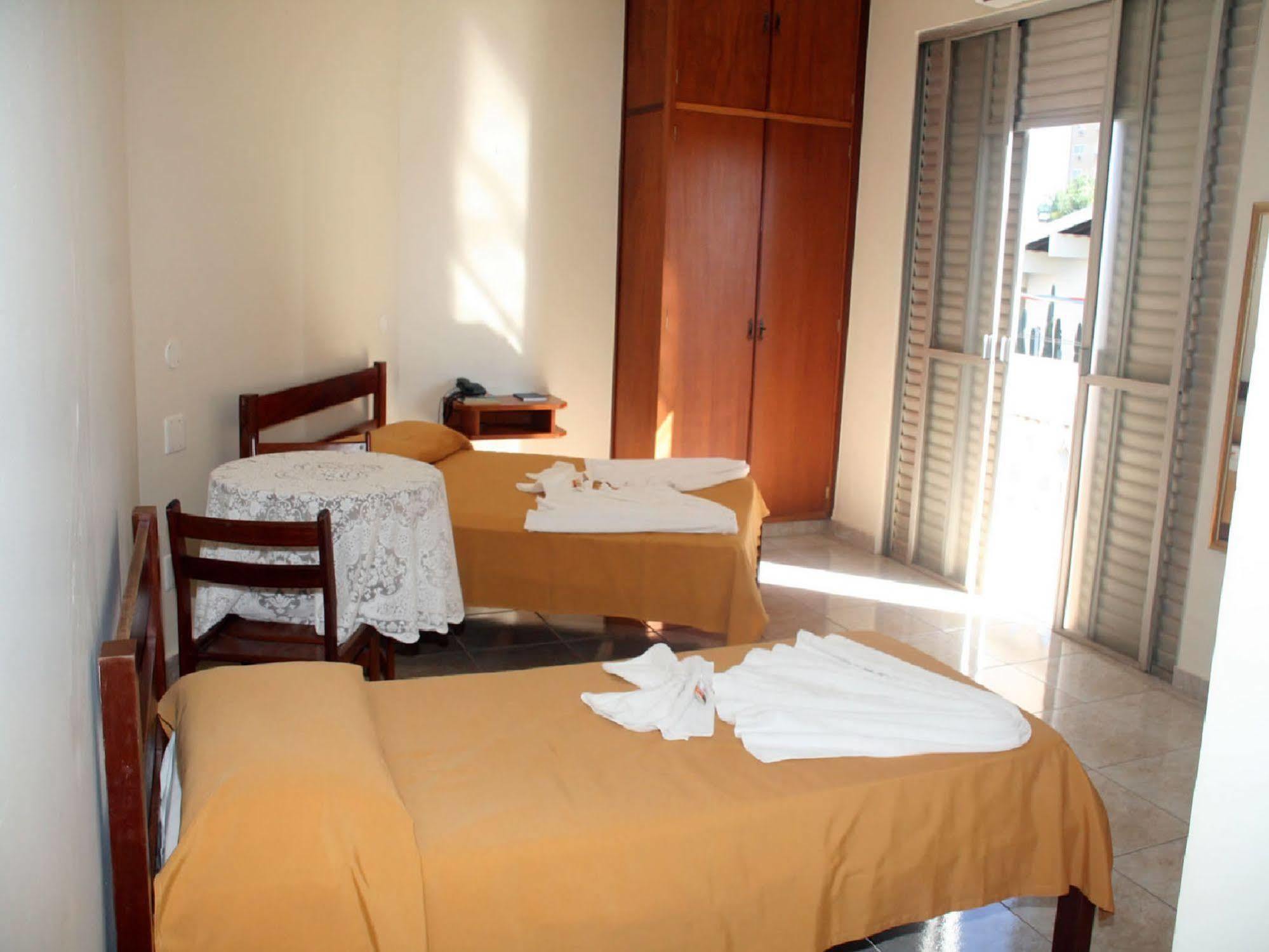 Scala Hotel ברטוס מראה חיצוני תמונה