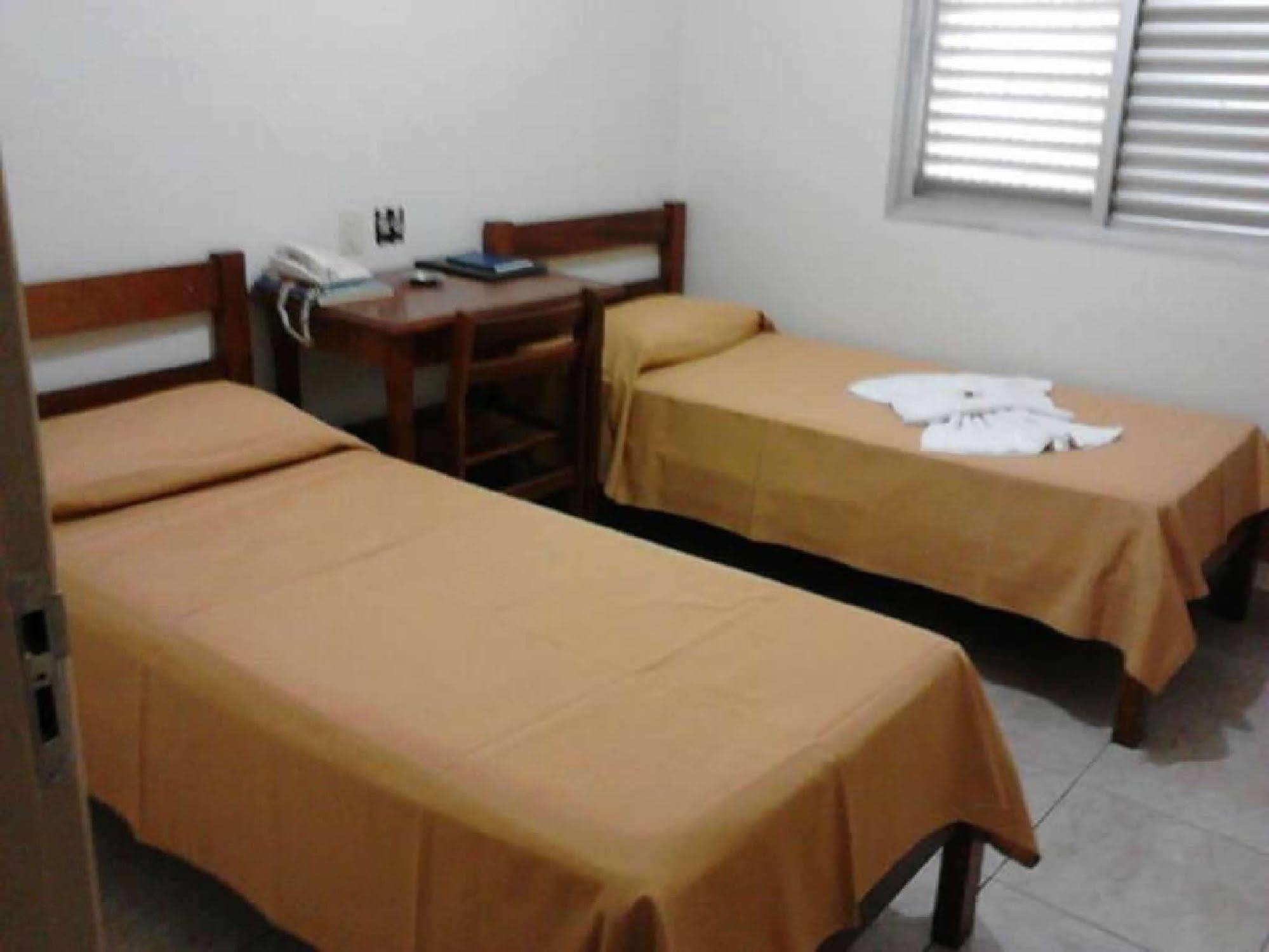 Scala Hotel ברטוס מראה חיצוני תמונה
